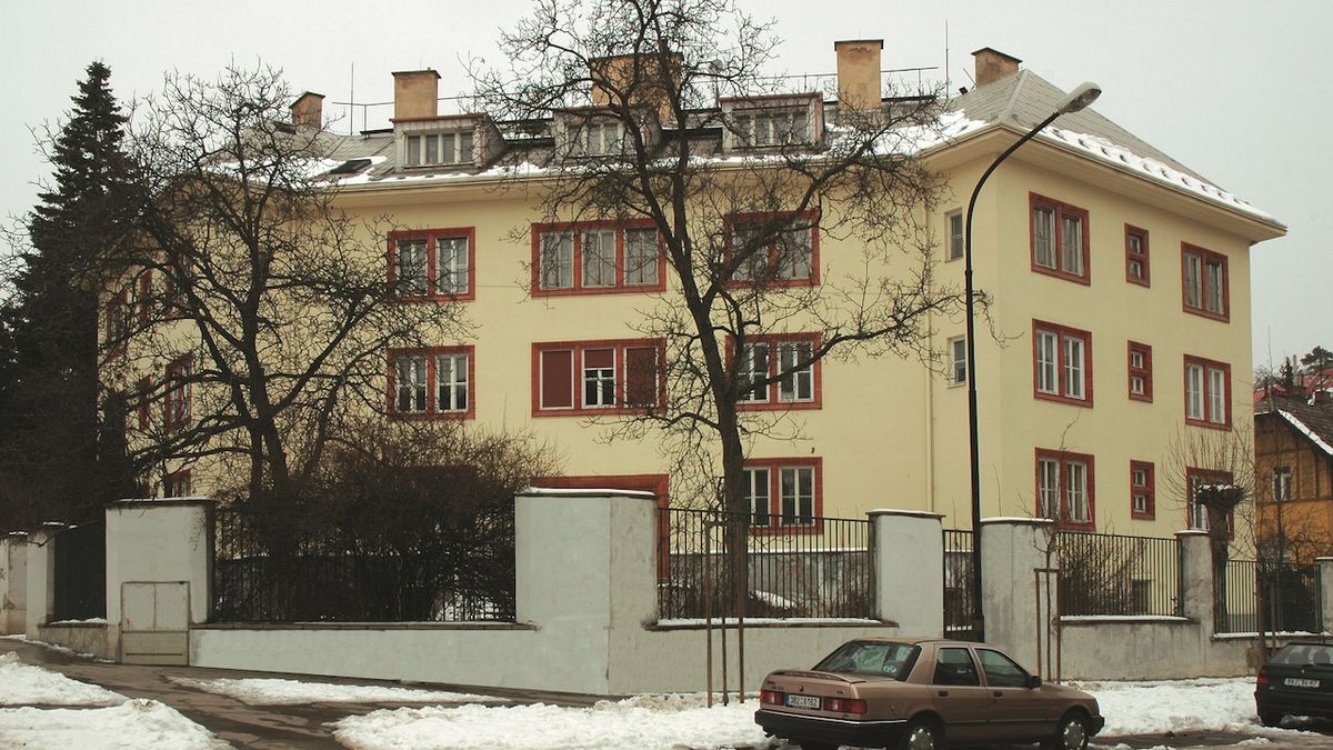 Brněnský činžovní dům rodiny Gutmannů je díky zkoseným nárožím dobře prosvětlen